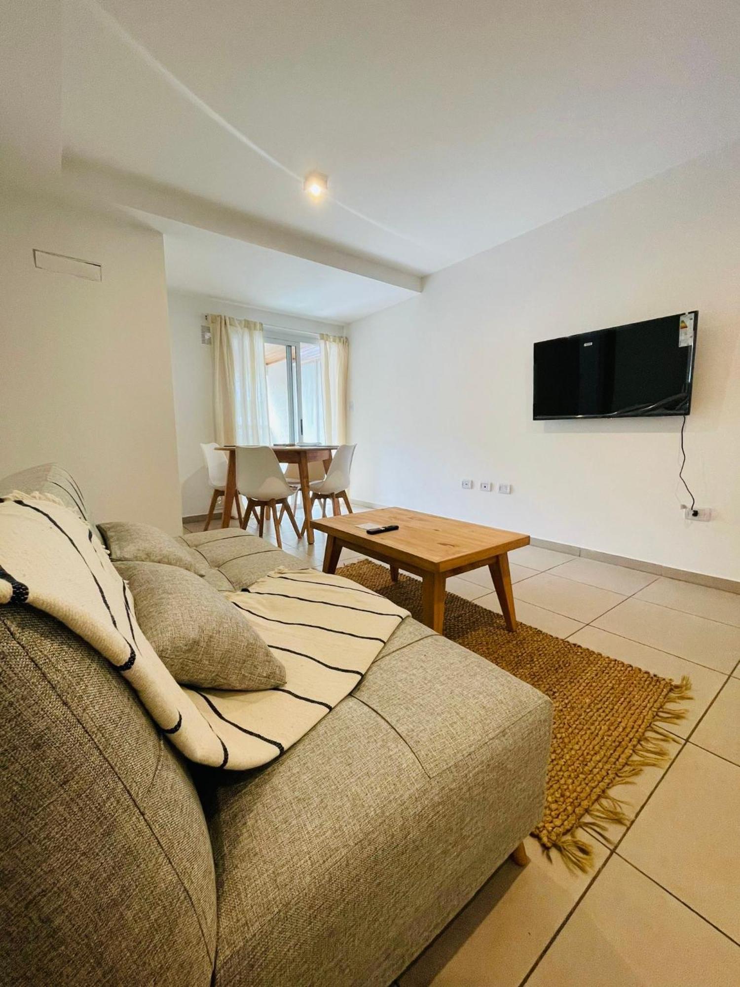 Categoria Departamento A Dos Cuadras Del Patio Olmos 1 Asador Pileta Y Cochera Cordoba